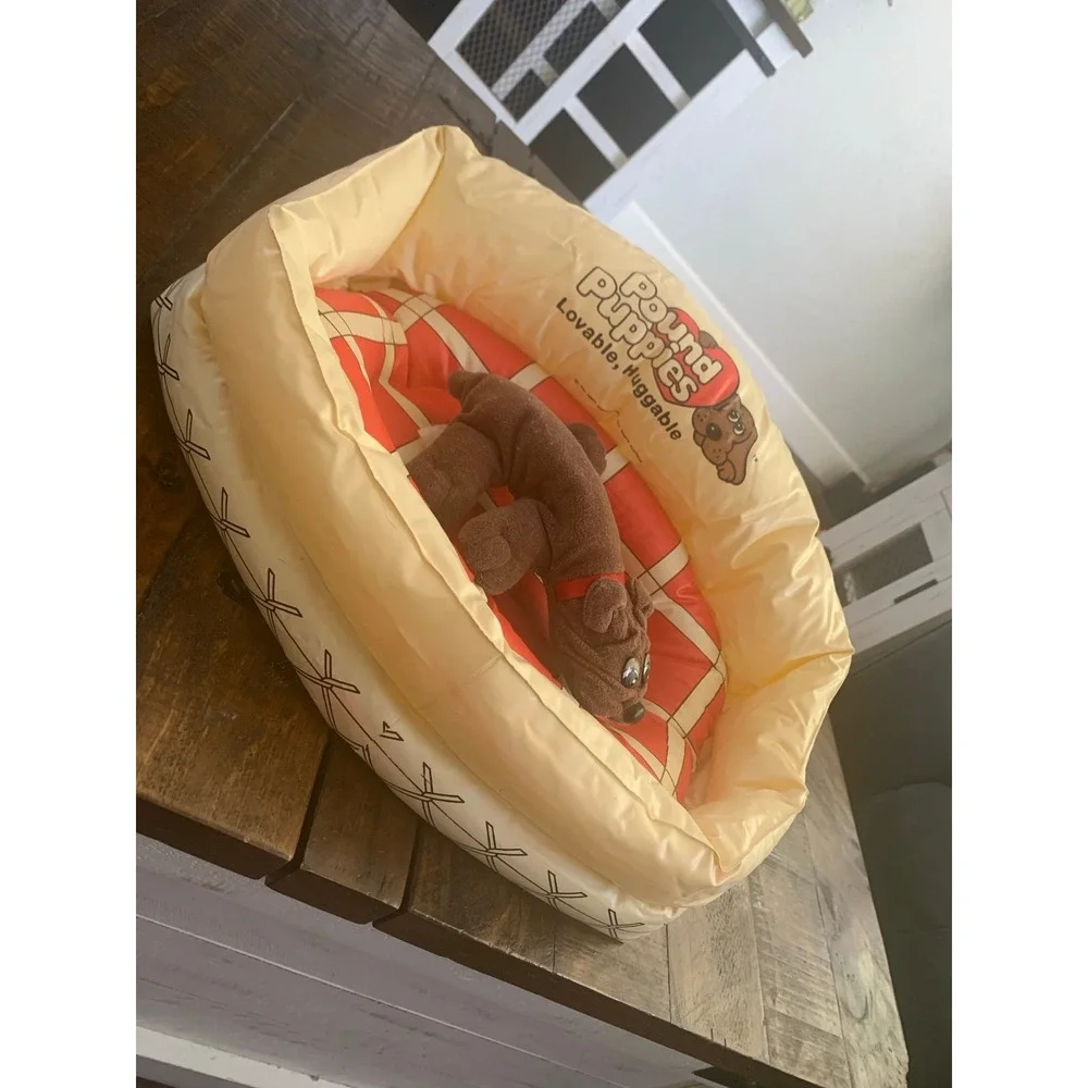 Vintage Tonka pound puppy bed